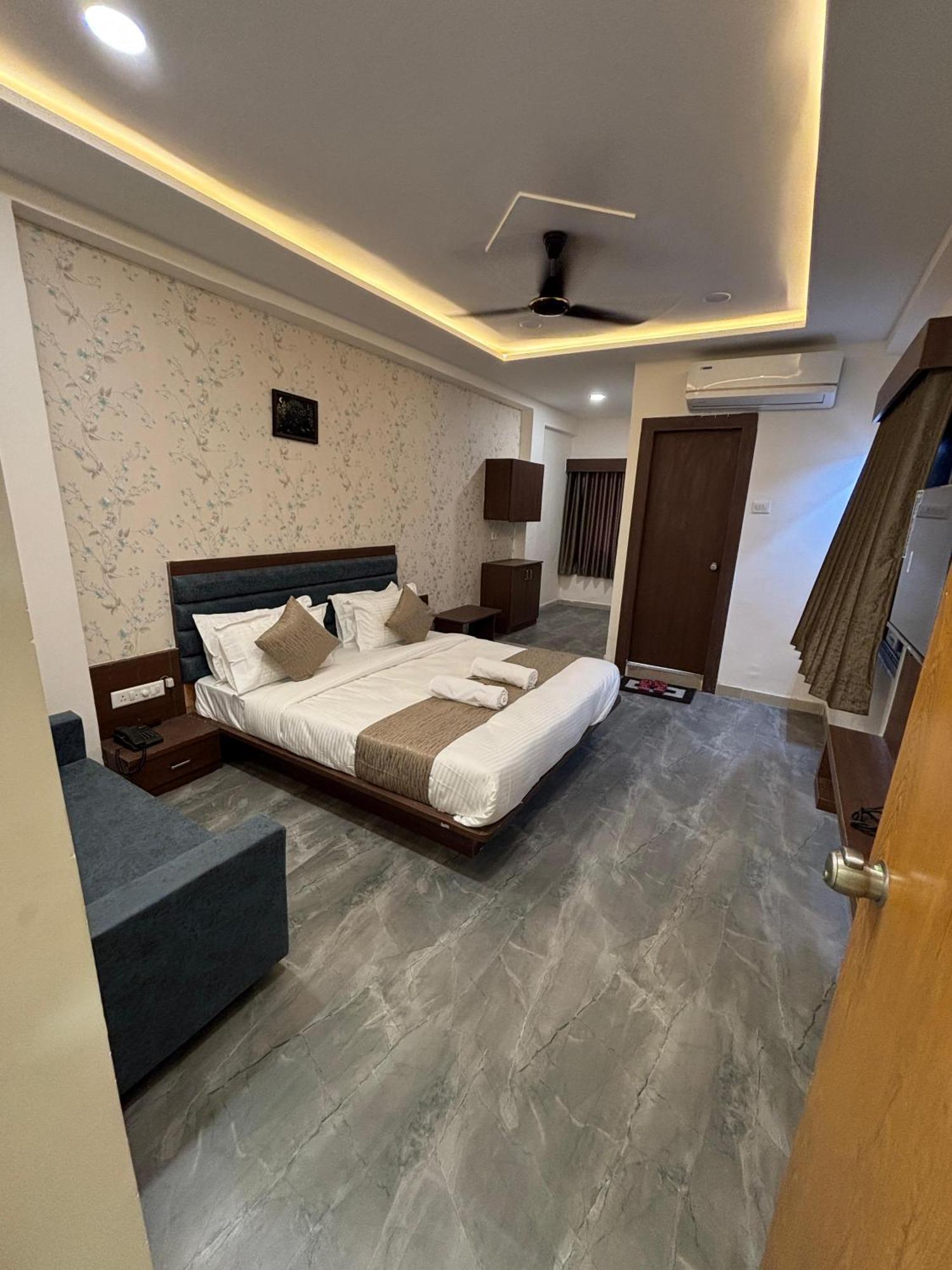 Hotel Mountain Bharuch Kültér fotó