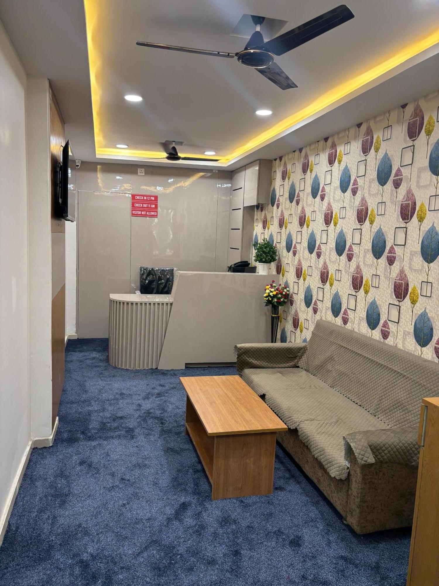 Hotel Mountain Bharuch Kültér fotó